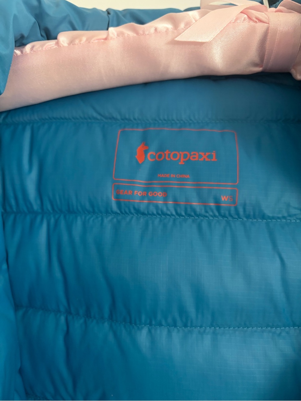 cotopaxi Navy Puffer Jacket with Light Blue Lining - Picture 4 of 4